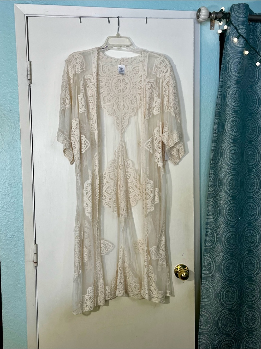 Time and Tru Sheer Cream Lace Duster Size Large NWT